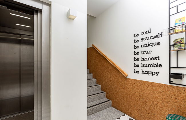 Galerias Nightlife Fashion Flats - Photo 3