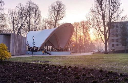 EUROPA22 Apartament z JACUZZI w samym sercu miasta Tomaszów Maz - balkon z widokiem na park i fontanny Szybkie zameldowanie od 13 - Foto 21