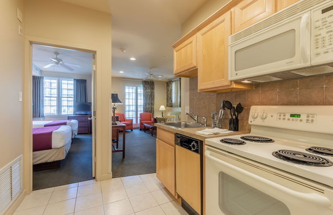 Ebb Tide Suites - Photo 5