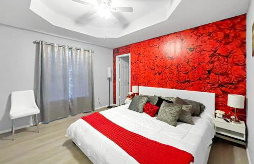 The Stay at Steuben Hot Tub 2 houses 6 BR - Photo 14