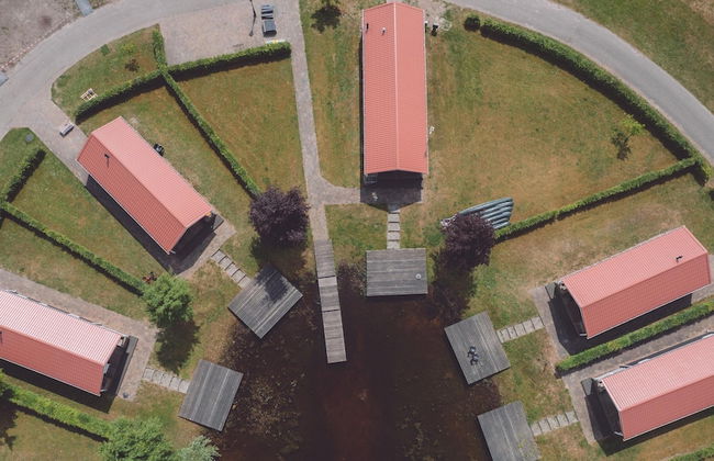 Pondside Stay w/ Kitchen - Photo 17