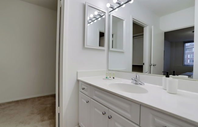 Crystal City Apt Close to Airport - Foto 38