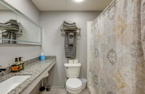 Morriston Getaway with Patio - Near HITS Farm! - Foto 12