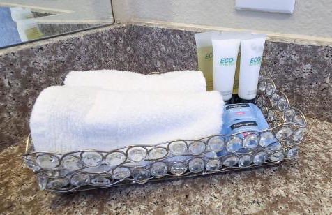 Artsy 3-Story Townhouse Near the Galleria Area! - Foto 24