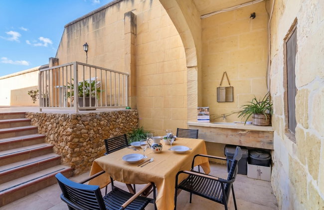 Ta'leli Pool Farmhouse in Gozo - Photo 29