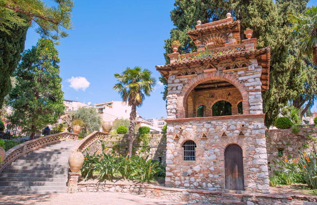 Escursione sull'Etna e a Taormina - Foto 8