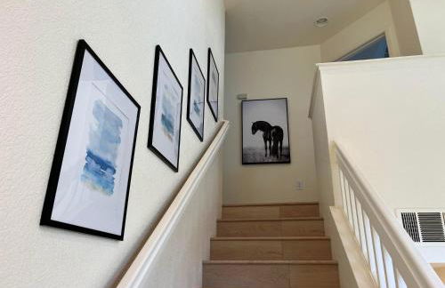 Remodeled 3B2B Bright House with a King Suite - Foto 10