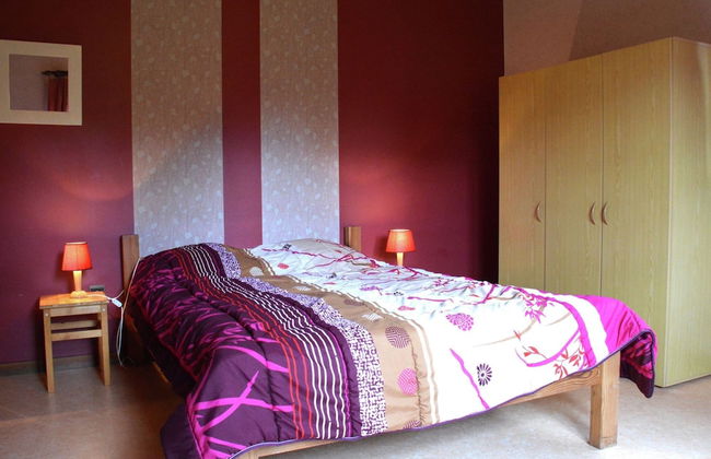 Modern Escape With Private Sauna - Photo 4