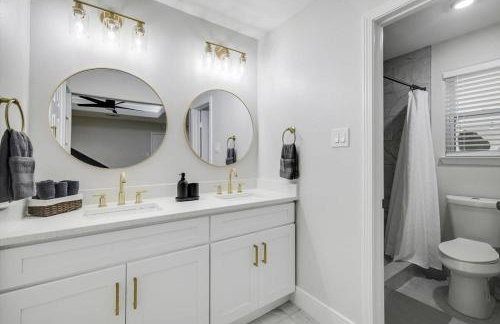 Relaxing Texas Retreat 4BR w Pool & Dream Kitchen - Foto 20