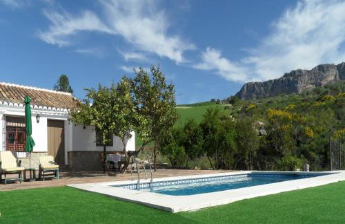 Family Stay with Private Pool - Foto 1