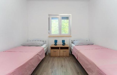 3 Bedroom Awesome Home In Rastevic - Foto 28