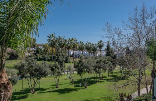 Stunning Duplex by the Golf & Terrace by the beach - Foto 54