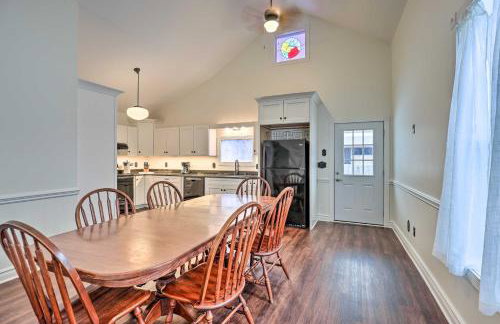 Walkable Sodus Point Retreat Less Than 1 Mi to Lake - Foto 9