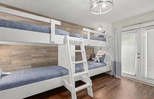 Escape to Sand Dollar Holler: Coastal Retreat, 3 Beds, 2.5 Baths, Sleeps 10! - Foto 76