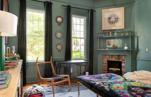 Grand Damn - Photo 15