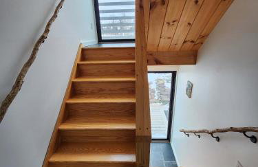 the Sugar Cube, a stunning, spacious, and modern villa with an orchard maze - Foto 18