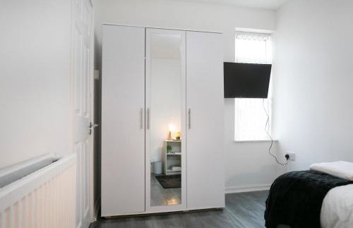 Nottingham Top Serviced Home - Chayil Experts - Foto 55