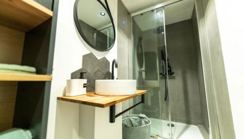 KASA ARTY - Tout équipé - Agréable et confortable - Foto 3, Shower