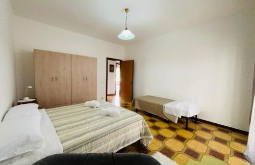 5 Minutes' Walk from the Beach, with Two Bedrooms - Foto 9