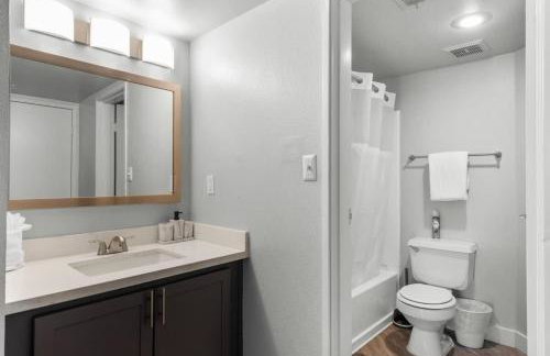 Chill 2BR Near ASU, Pool, Grill, Parking,Pet Frndly - Foto 11