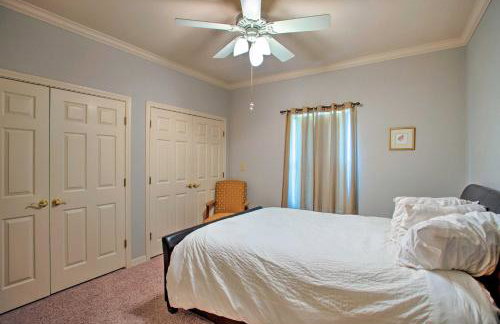 Spacious Stallion Lake Ranch Home with Patio - Foto 24