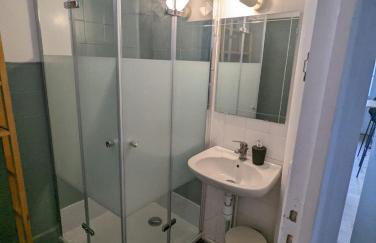 Maisonnette avec petite cour - Foto 4