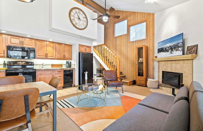 Scenic 1 Bedroom W/loft at Mount Bachelor Resort! - Foto 1