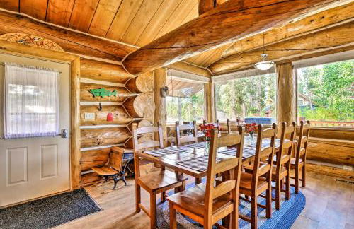 Less Than 1 Mi to Lake Granby Log Cabin with Fire Pit - Foto 7