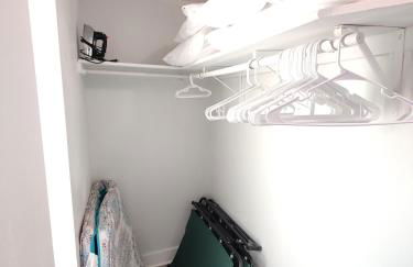 Spacious Upadated 2 King Beds Pets Welcome With Large Private and Fenced Yard Minutes to Beaches - Foto 54