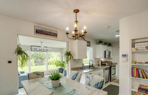 Port Charlotte Home with Sunroom, Grill and Fire Pit! - Foto 9