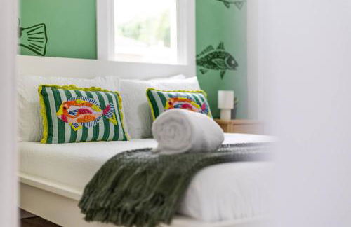 Casa del Pez - Bold, Bright & Steps to the Sand! - Foto 1