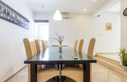 Serene Escape Near Zadar With Private Pool & Charming Outdoor Oasis - Foto 13