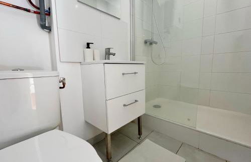 Suite Celestine - Appartement 4 & 8 personnes - Check in h24 & wifi - Foto 62