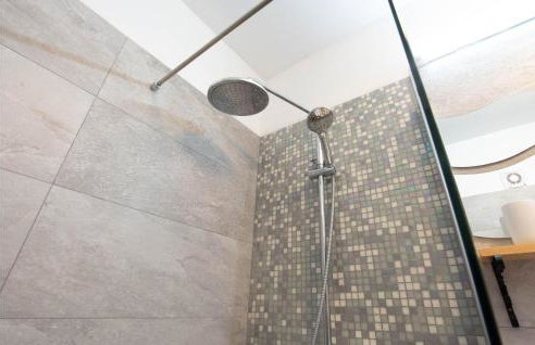 Beautiful Home In Kostanje With Wifi - Photo 33