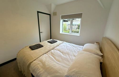 Ashleigh - Ash Farm Cotswolds - Photo 11