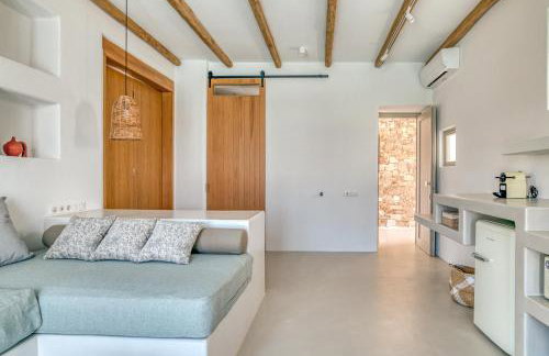 Lil Paros Luxury suites - Photo 66