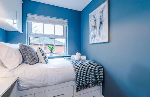 NEW! Incredible Home In Northwich By 53 Degrees Property, Perfect For Groups, FREE Parking! - Photo 34