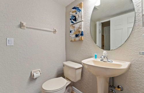 Elegant 3 BDR Townhome in Desirable Regal Palms - Foto 47