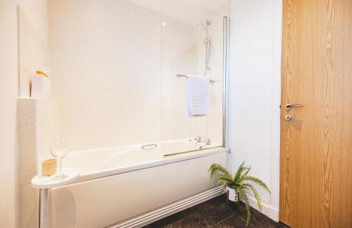 Bright House with Garden & Patio in Market Town - Foto 25