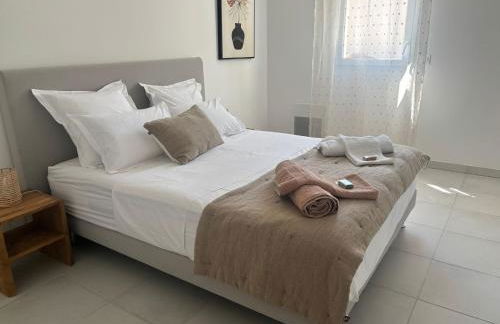 Very comfortable air-conditioned 2 rooms with direct beach access and a free parking - Foto 5