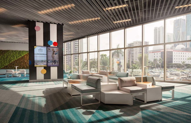 Trem de alta velocidade Brightline entre Boca Raton e Miami - Foto 2