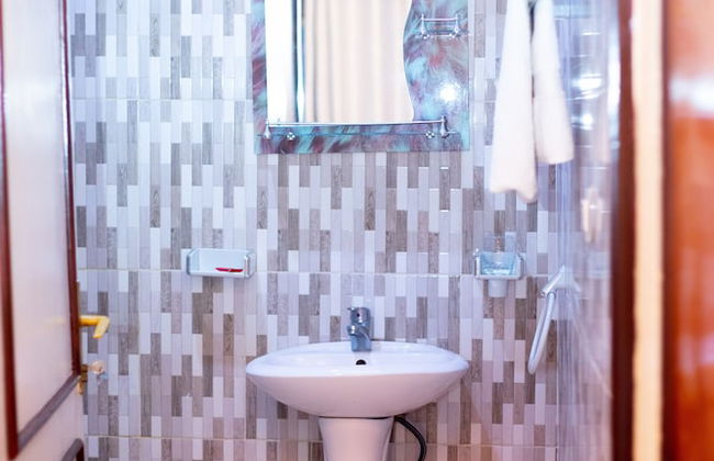 Inviting 6-bedrooms Apartment in Kigali - Foto 13