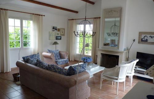 Villa in France with Private Pool - Foto 3