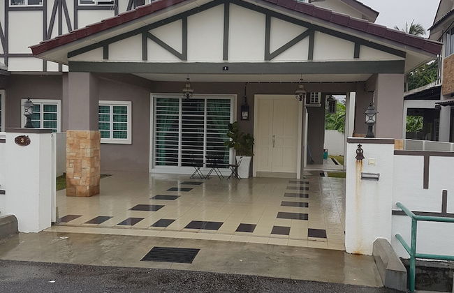 Sitiawan Homestay - Foto 1