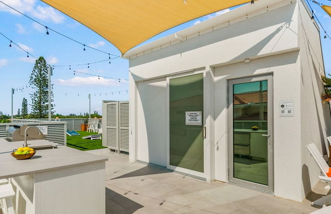 Elevated Perspective - Foto 64