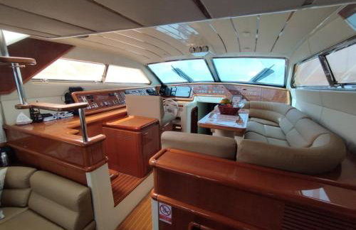 Captain Cangrejo Yacht - Foto 7