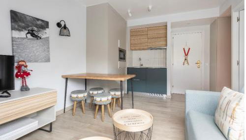 CHIC HUMARALET, pie de pistas, free parking - Foto 2