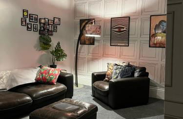 Large Mach Apartment at Pen Y Coed Hall - Foto 1