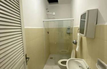 Casa de Hóspedes 2Q até 6 pessoas 100m Praia e entrada independente - Foto 13