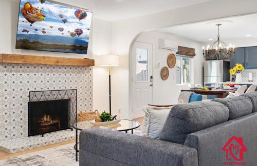 ValleyVibe: Modern Comfort in North Valley - an Irvie Home - Foto 18